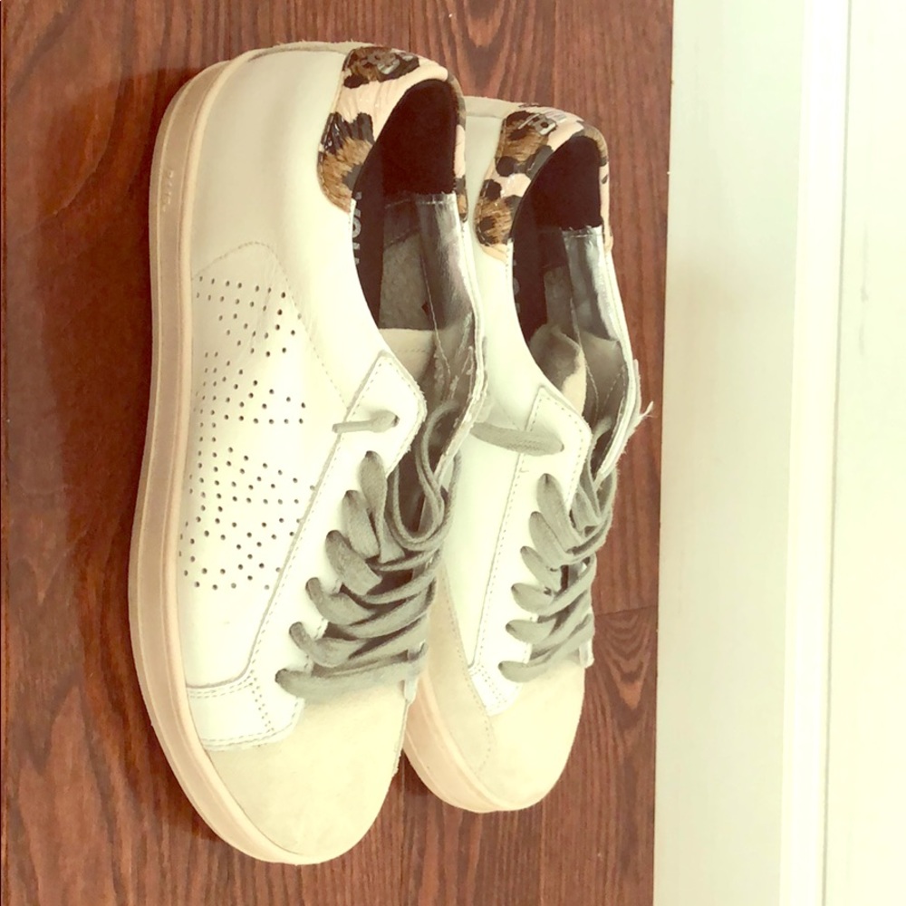 P448 John Low Top Sneakers